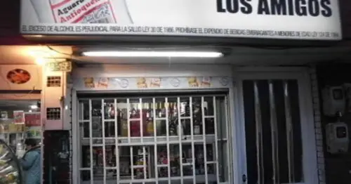 LICORERA LOS AMIGOS LICORERA LOS AMIGOS